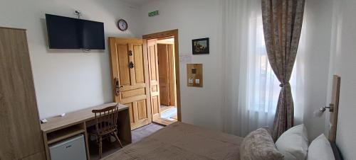 img-20250624-170449-scaled